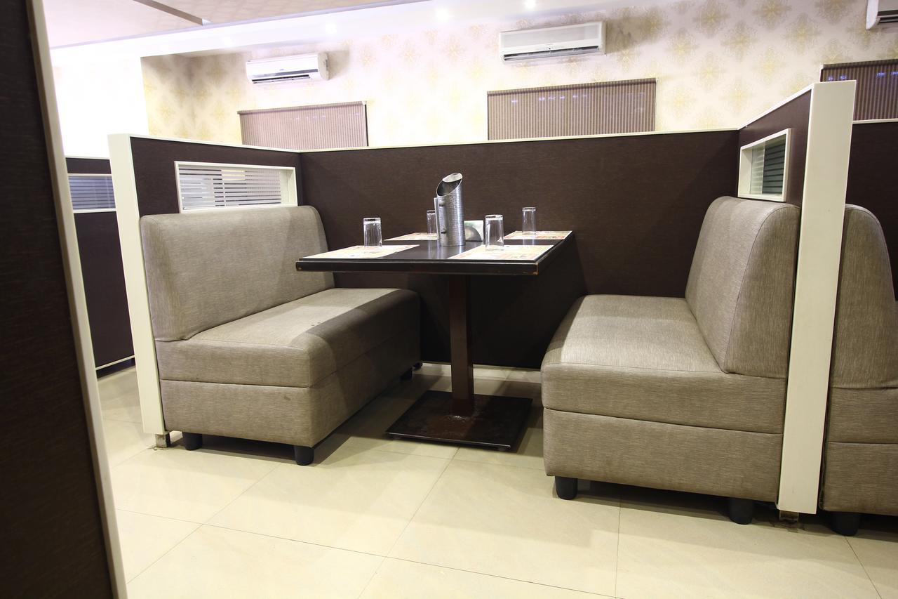 Vels Hotel 퐁디셰리 외부 사진