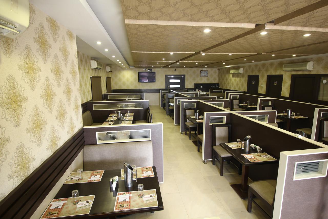 Vels Hotel 퐁디셰리 외부 사진
