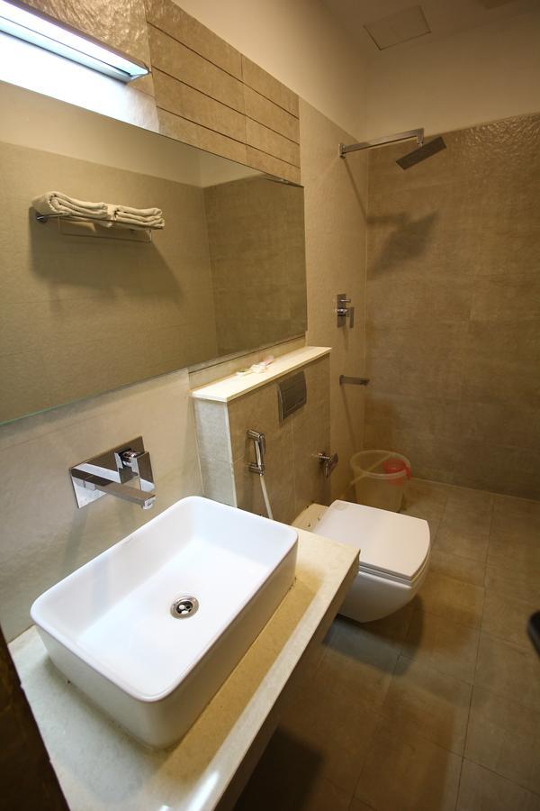 Vels Hotel 퐁디셰리 외부 사진