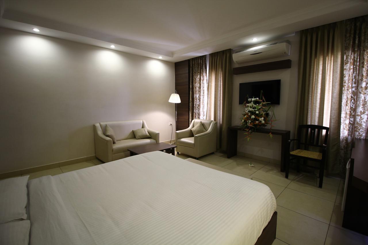 Vels Hotel 퐁디셰리 외부 사진