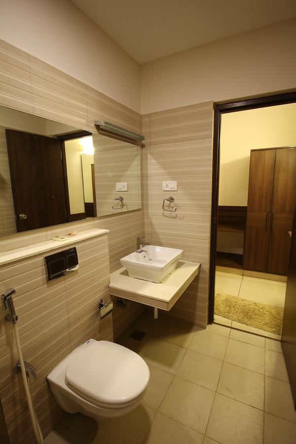 Vels Hotel 퐁디셰리 외부 사진